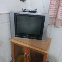 یک عددتلویزیون ال‌جی ۲۱بادستگاه درحدنو