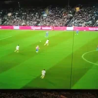 ال ای دی 43 سام اب خورده