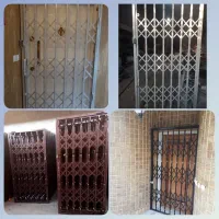 به یک جوشکار برای کارگاه آکاردئونی  وحفاظ