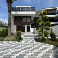 غول-مدرن-بهترین-متریال-استخردار-لاکچری-تاپ-لوکیشن