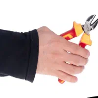 برقکار،رفع اتصالی،نصب لاینر،سیمکشی،نصب دوربین