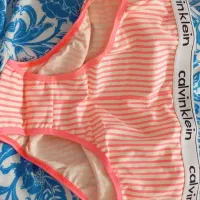 لباس زیر|لباس|مشهد, یاس|دیوار