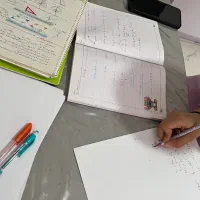 تدرس ریاضی وشیمی در تمامی پایه ها