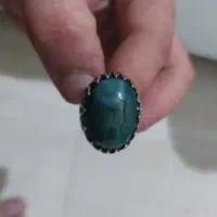 انگشتر عقیق سبز خراسان نقره و رکاب دور اشکی