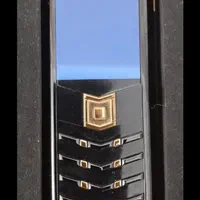 گوشی VERTU مدل را یان رادشین کاملاً سالم ونونو|موبایل|تهران, اکباتان|دیوار