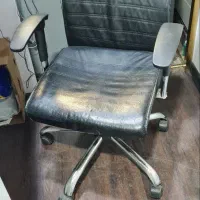 صندلی کامپیوتر چرخدار