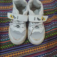 کتونی|کفش و لباس بچه|رشت, آب و برق|دیوار