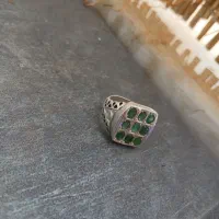 انگشتر جواهری زمرد