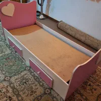 تخت دخترانه