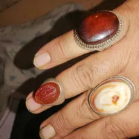 تعدادی انگشتر و ساعت خودکار و سنگها ی قدیمی تسبیح|کلکسیون اشیاء عتیقه|بوشهر, |دیوار