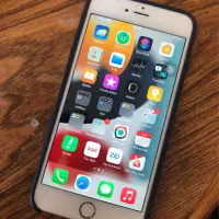 آیفون 6s plus ظرفیت ۱۲۸ گیگ