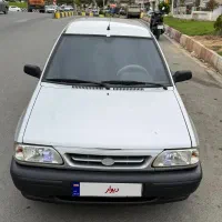 پراید نقره‌ای