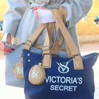 فروش عمده کیف|کیف، کفش، کمربند|شیراز, شاهچراغ|دیوار