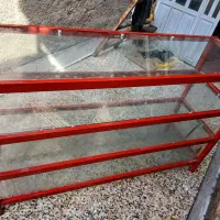 میز شیشه ای سالم و تمیز