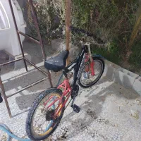 دوچرخه|دوچرخه، اسکیت، اسکوتر|اهرم, |دیوار