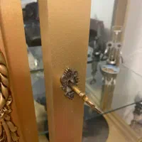 یک جفت مینی ویترین بسیار زیبا کاملا نو هست|بوفه، ویترین، کنسول|پردیس, فاز ۸|دیوار