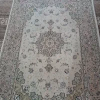 فرش چهار متری بسیار شیک و بدون ایراد