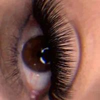 کاشت مژه فقط۲۵۰ روزشنبه و یک شنبه