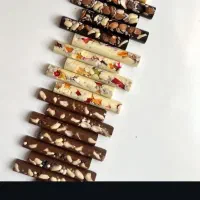 شکلات های دست ساز