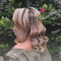 تخفیف ۵۰٪ شگفت‌انگیز شنیون