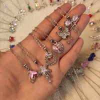 تولیدکننده و پخش کننده انواع نیم ست،گردبند،دستبند.