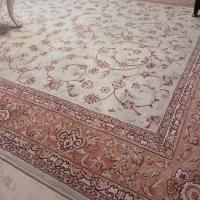 فرش ۱۲ متری درحد نو رنگ کرم