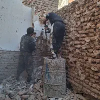 تخریب سازه نگهبان دیوارفرسوده وکنده کاری