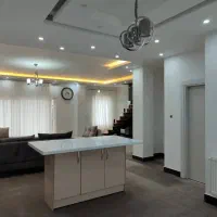 ۱۳۰متری ۳خواب شیک وتمیز حاشیه