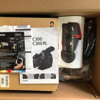 دوربین C300 Canon با لوازم حرفه ای Zacuto آمریکایی|دوربین عکاسی و فیلم‌برداری|تهران, بهار|دیوار