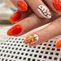 مدل کاشت و ترمیم ناخن