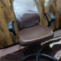 صندلی چرخدار|میز تحریر و کامپیوتر|قم, قلعه کامکار|دیوار