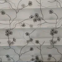 پرده زبراکرم رنگ