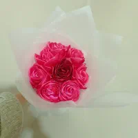 دسته گل و باکس گل روبانی جاویدان