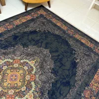 فرش دیبا کلا چند ماه خریدم روش رو فرشی بود همش
