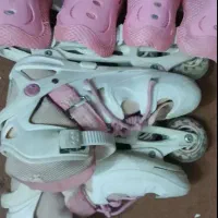 اسکیت صورتی