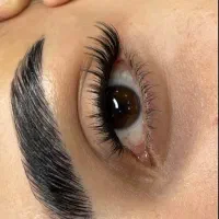 کاشت مژع و ناخن|خدمات آرایشگری و زیبایی|خرمآباد, |دیوار