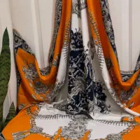 روسری ابریشم توییل|لباس|اشتهارد, |دیوار