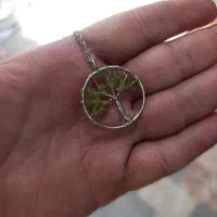 گردنبند زبرجد اصل درختچه