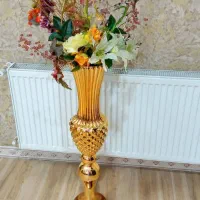 گل و گلدان دکوری کنارسالنی طلایی گل مصنوعی