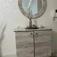 آیینه و کنسول و میز تلویزیون