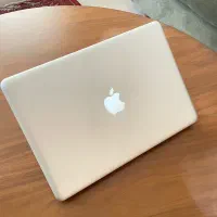 مک بوک پرو ۲۰۱۱