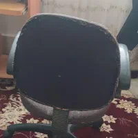 صندلی و میز کامپیوتر