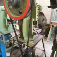 پرس ۱۲تن مزینانی|ماشین‌آلات صنعتی|اصفهان, شهرک صنعتی امیرکبیر (شاپور جدید)|دیوار