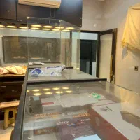 یک-باب-مغازه-با-دکور-طلا-فروشی