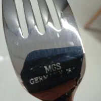 قاشق و چنگال و چاقو