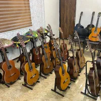 گیتار یاماها باآموزش کالیمبا ارگ ستار