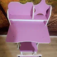 میز تحریر و فرش