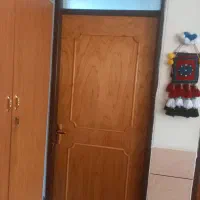 درب چوبی وکمددیواری سالم وتمیز|حراج|شیراز, تندگویان|دیوار
