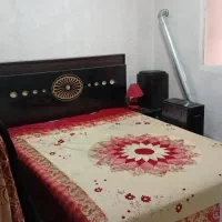 تخت دو نفره بسیار شیک بدون تشک