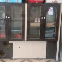 ویتری مغازه شیشه پشت یک تیکه